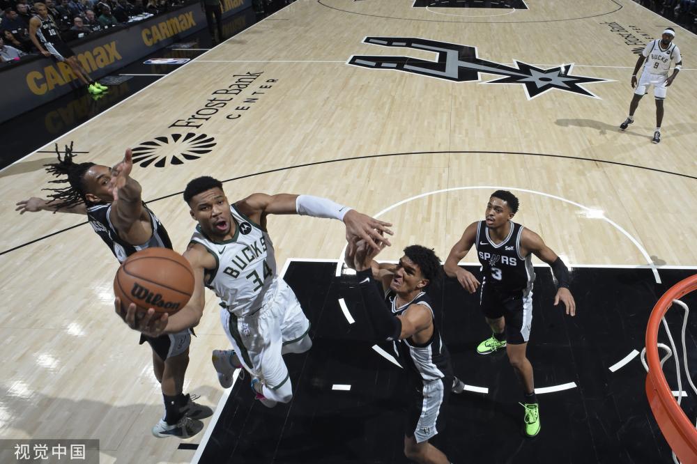 但海港的中 但海港的中