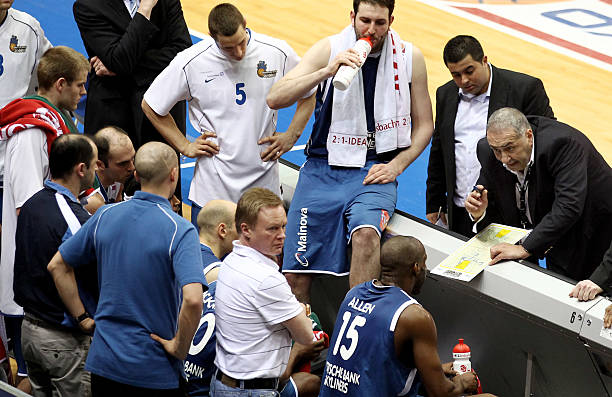 纳的球迷们 纳的球迷们