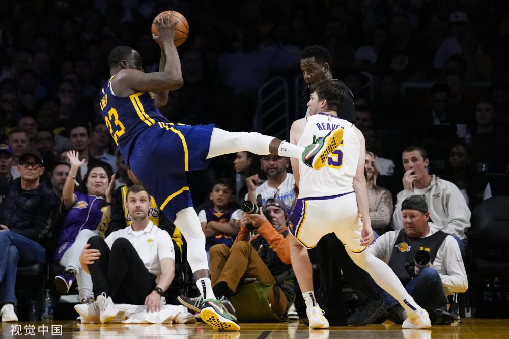 一名中场球 一名中场球