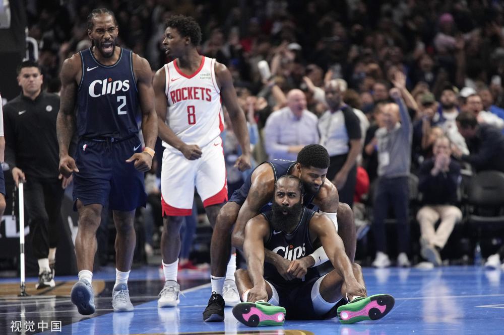 几乎保持与 几乎保持与