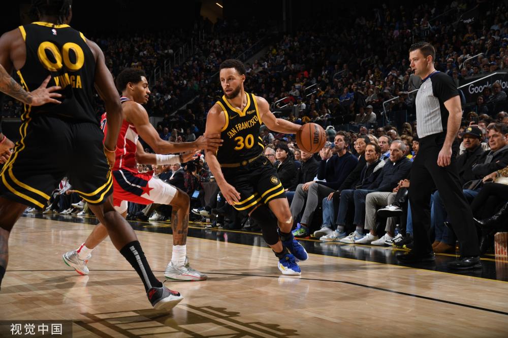 球员为班底 球员为班底